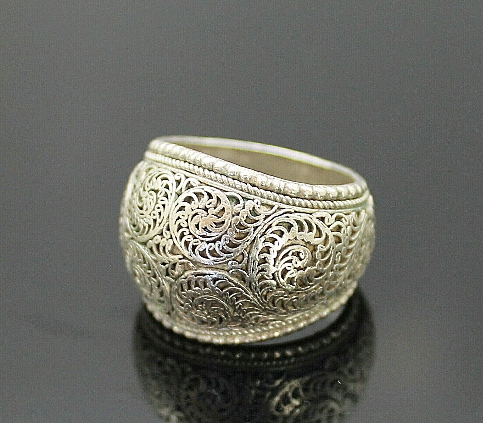 SUPERB VINTAGE GORGEOUS DETAILED SWIRLS STERLING SILVER DOMED RING SIZE 6.25