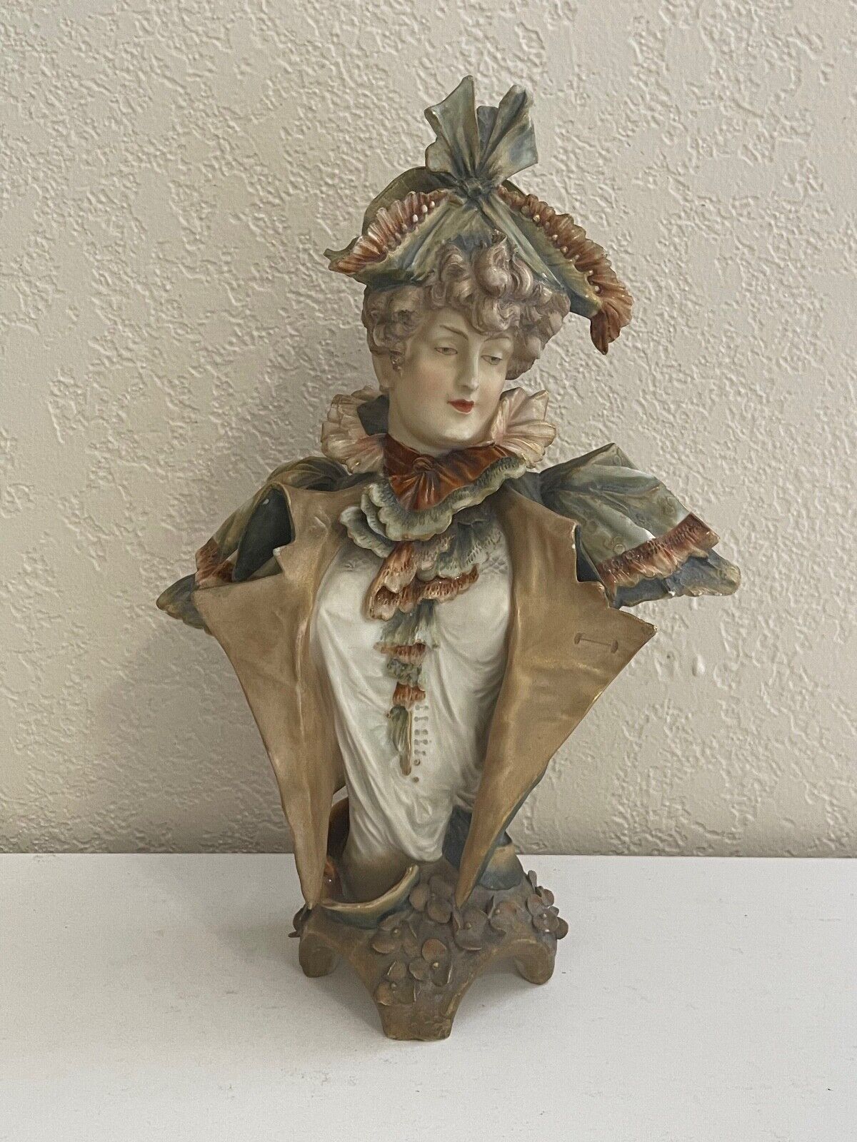 Antique Ernst Wahliss Alexandra Porcelain Art Nouveau Bust Sculpture of Woman
