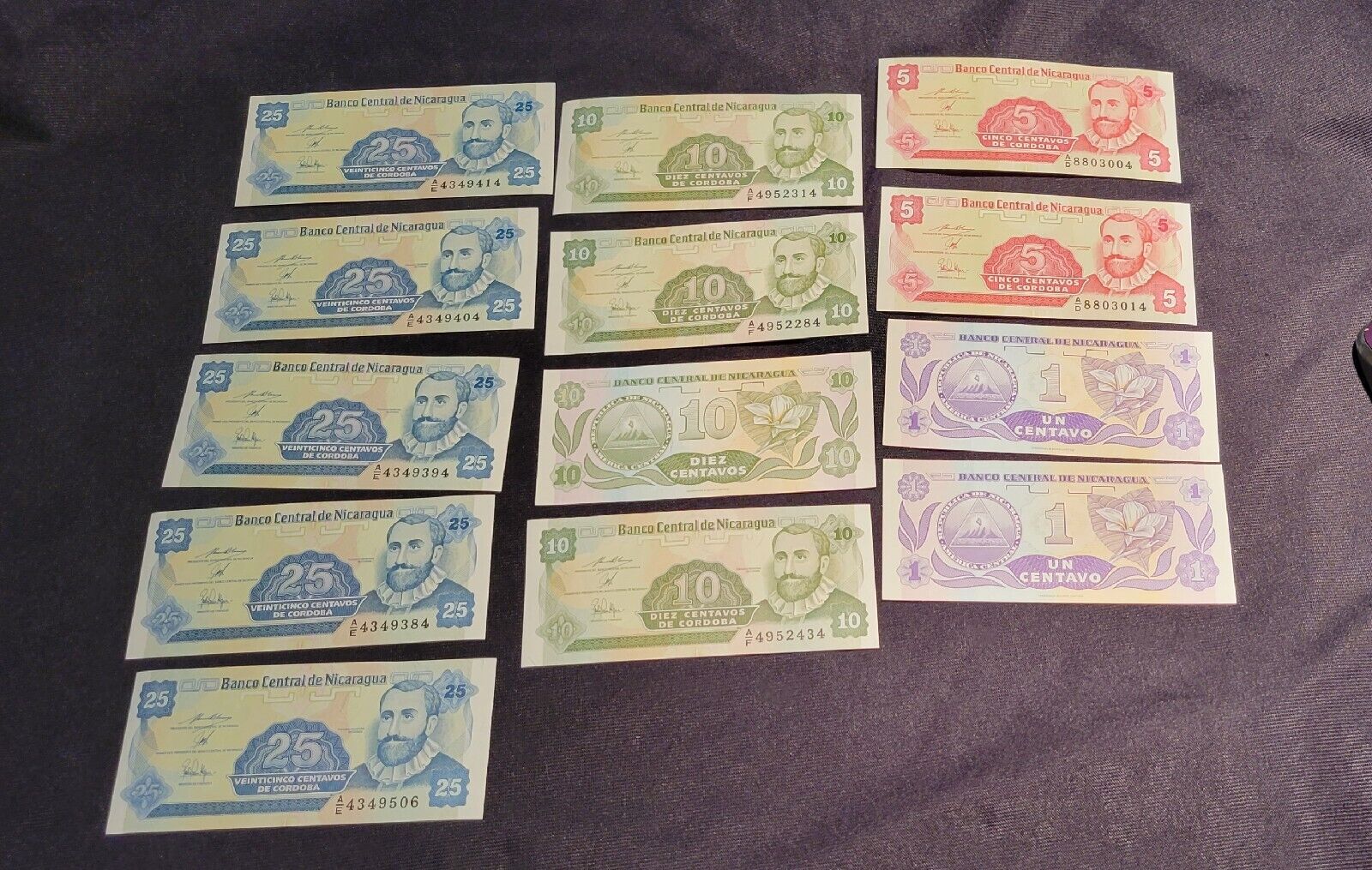 Mint condition Nicaragua paper money