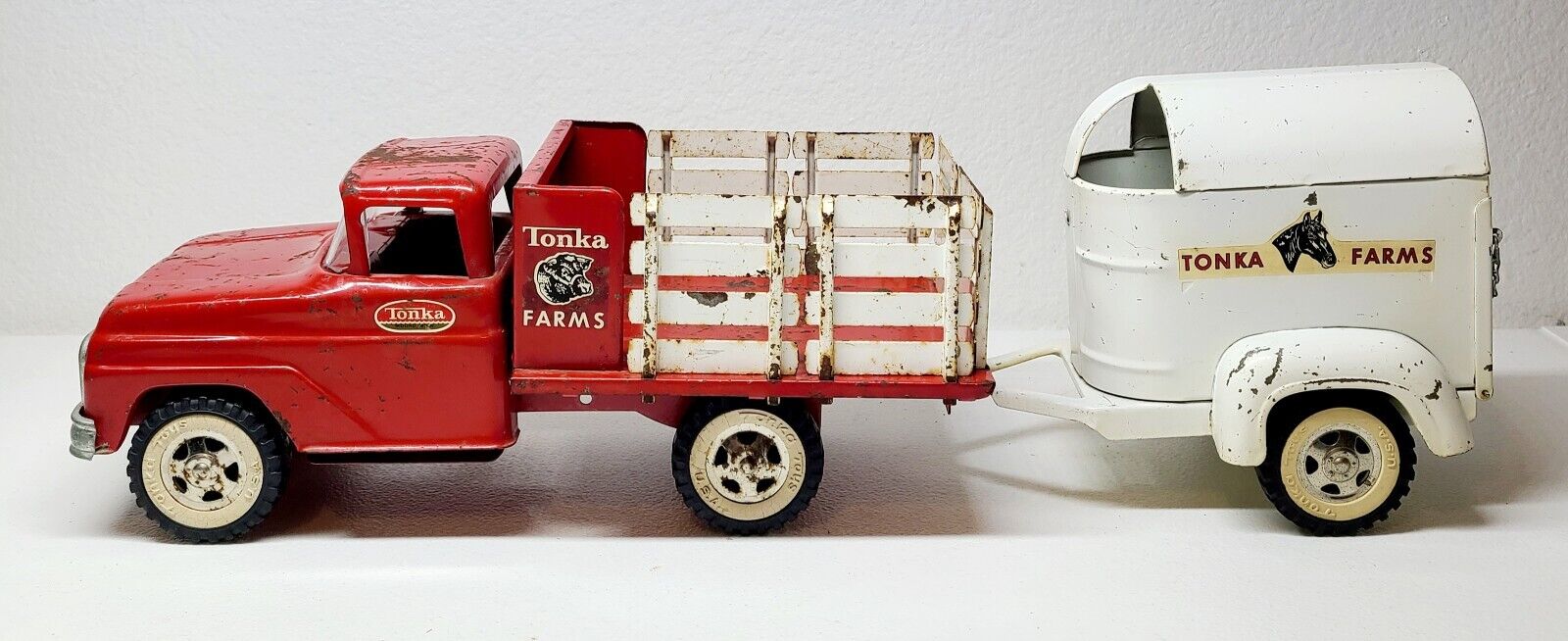 Vintage 1960\'s Tonka Farms Stake Bed Truck with Horse Trailer Pressed Steel RARE