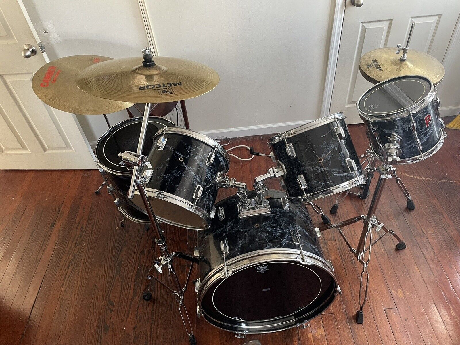 South NJ Vintage Premier 6 Pcs Drum Set w/ Double Base Pedal and German Cymbals