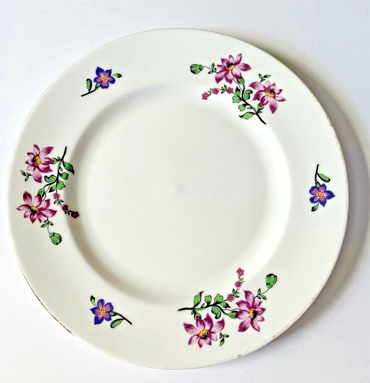 Vintage Royal Victoria Fine Bone China Purple Flowers Salad Dessert Plate 8 inch
