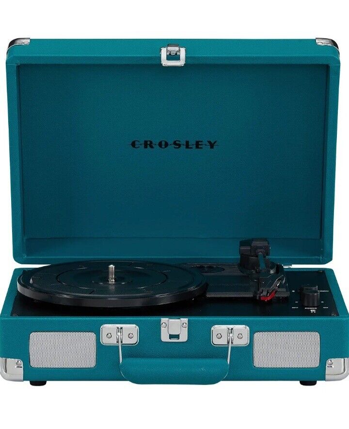 Crosley Cruiser Plus Vintage 3-Speed Bluetooth in/Out Suitcase Vinyl