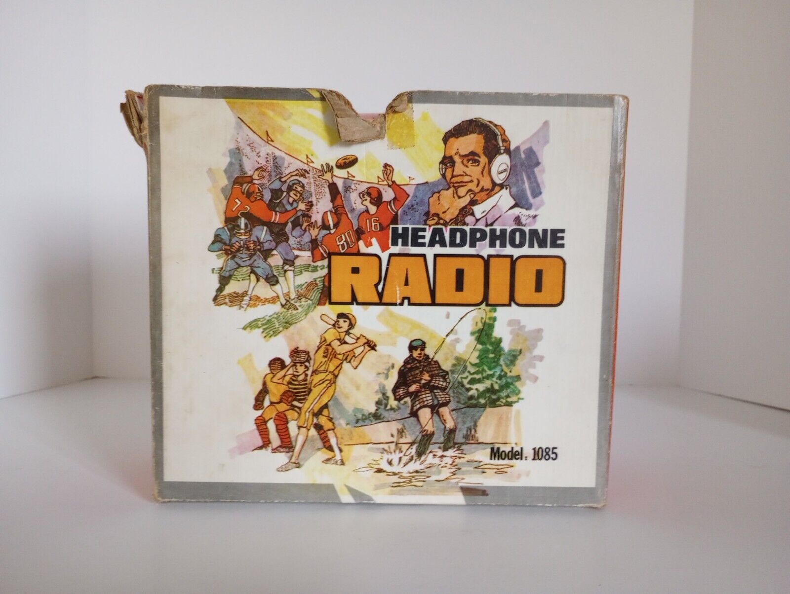 Vintage 1970\'s  Headphone Radio  EXC Works Great In Original Box BIN