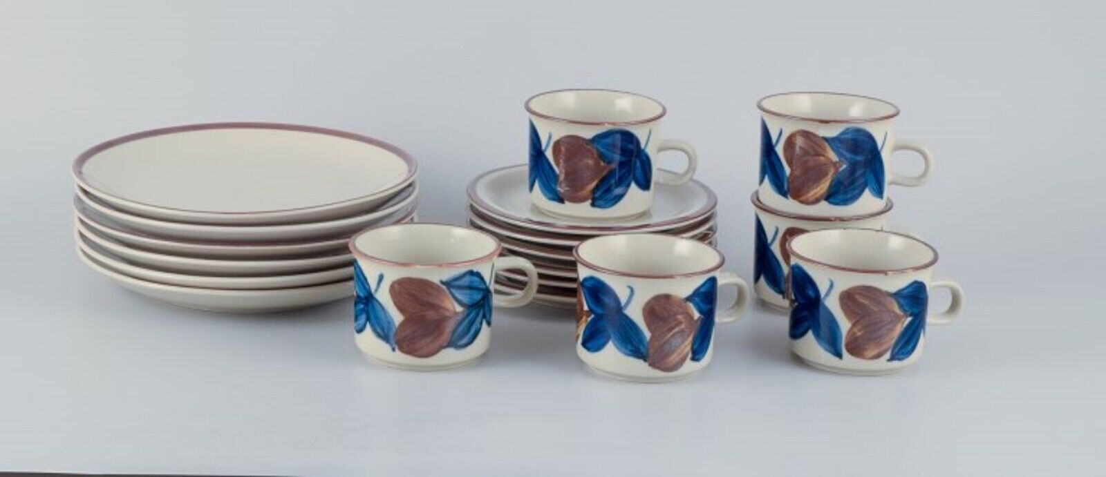 Arabia, Finland, six-person retro coffee set in stoneware. 1970s