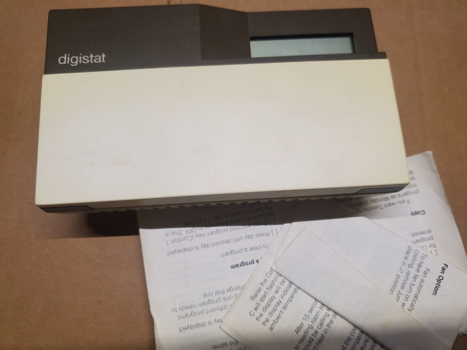 Vintage DIGISTAT SIMPLESTAT 95-002-33 REPLACES HONEYWELL T8200