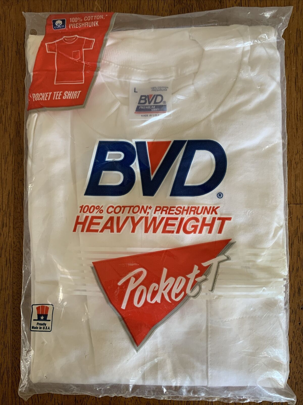 NEW NOS VINTAGE 1990 BVD HEAVYWEIGHT POCKET T SHIRT WHITE SIZE L MADE IN USA