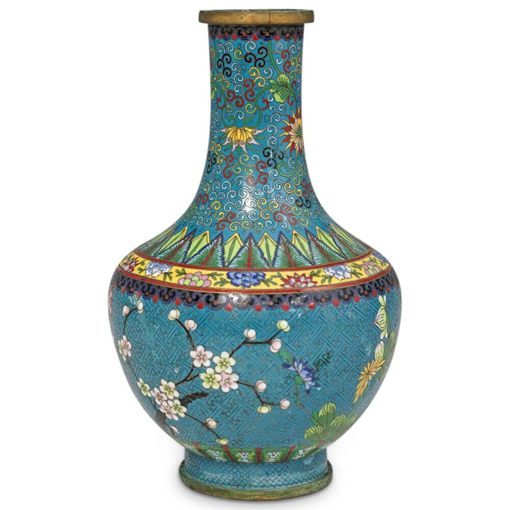 ⭕️ Fine 19th Century Chinese Cloisonne Vase, Superb Details and Gilding