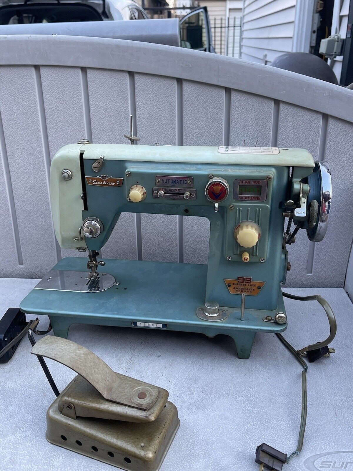 Vintage Stradivaro 99 Super De Luxe Precision Electric Sewing Machine By Toyota