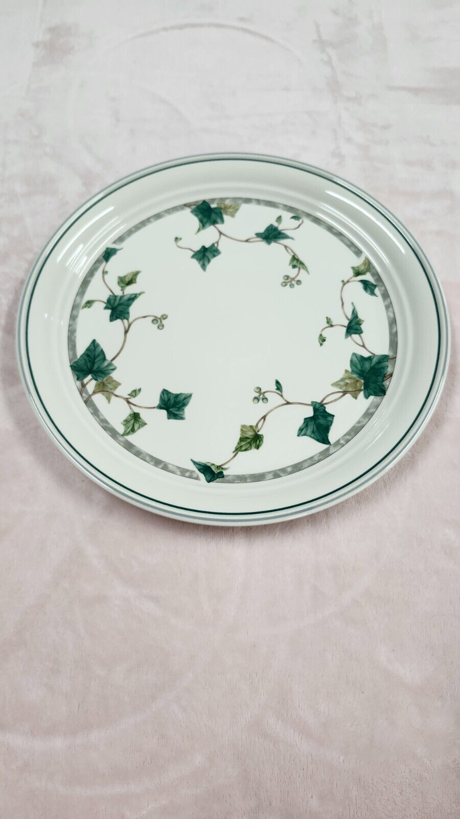 Keltcraft Ivy Lane Dinner Plate Designed by Noritake 10.5\