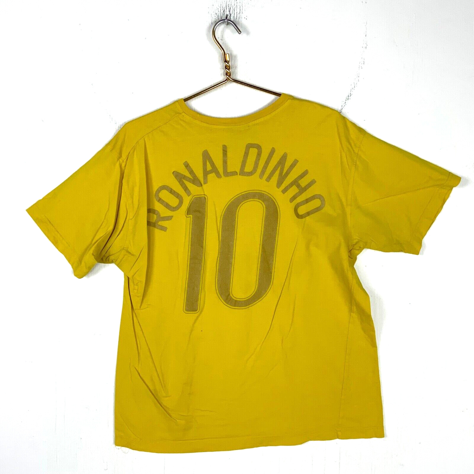 Vintage Ronaldinho Brazil National Team Nike T-shirt Large Yellow Fifa Soccer