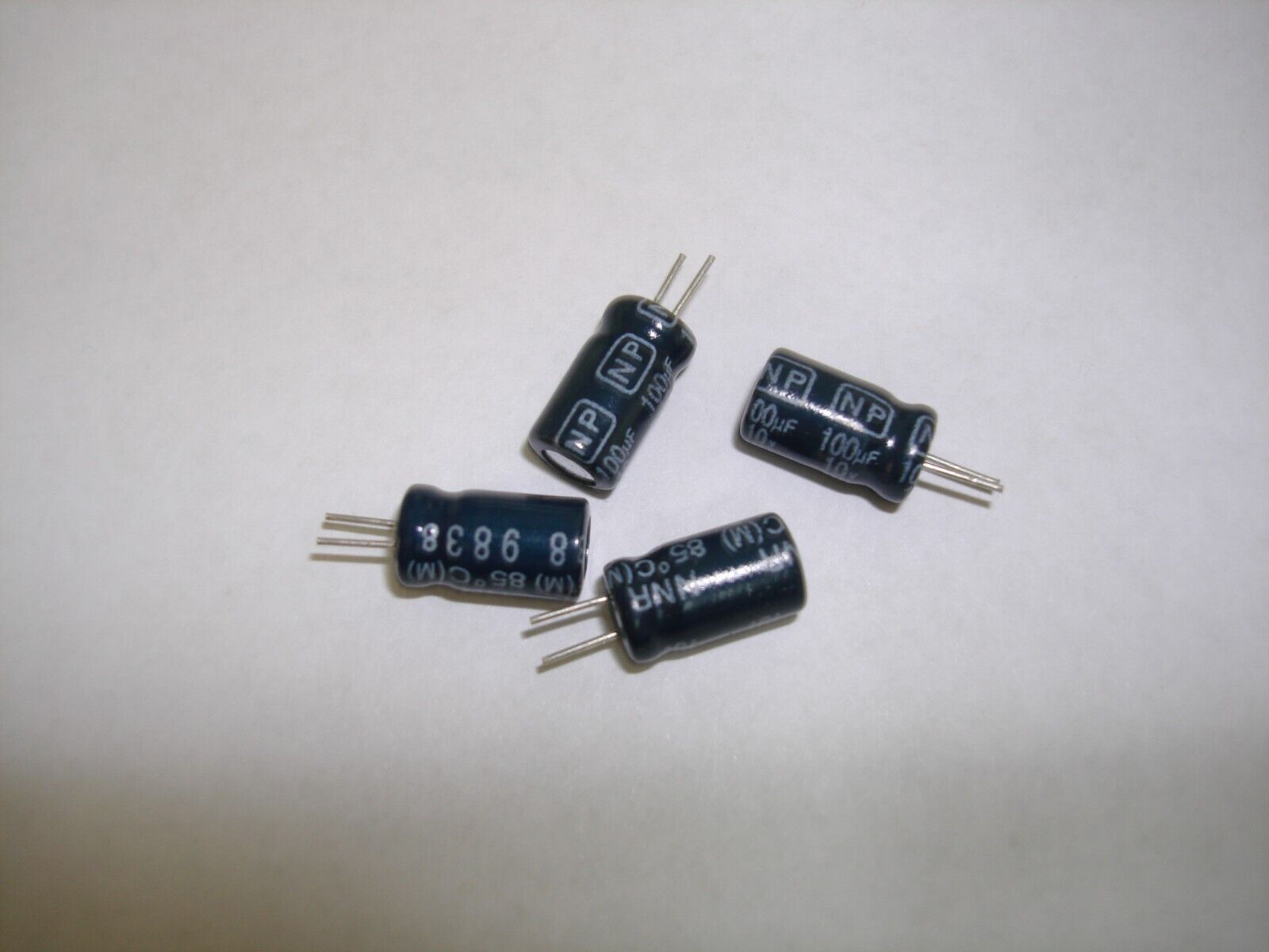 25pcs 100uF 10V Non-Polarized Electrolytic Audio Capacitor NP