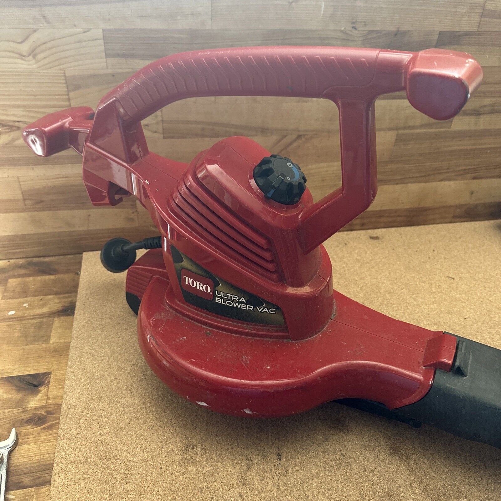 Toro 51619 Ultra Electric Blower Vacuum Mulcher- Red 260mph Corded Variable
