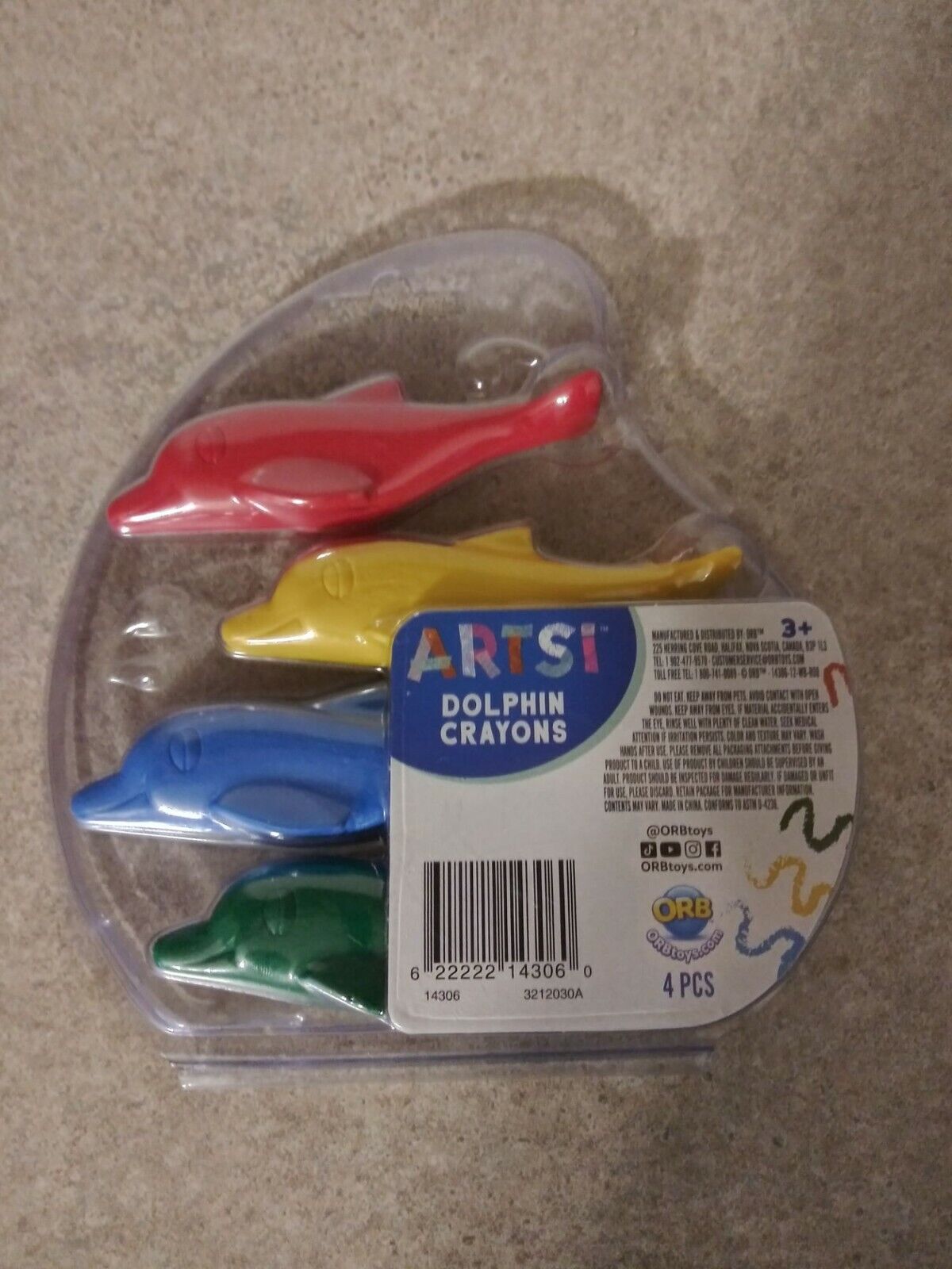 NEW Artsi Dolphin shape Crayons set 4 pc Red, Yellow, Blue, Green