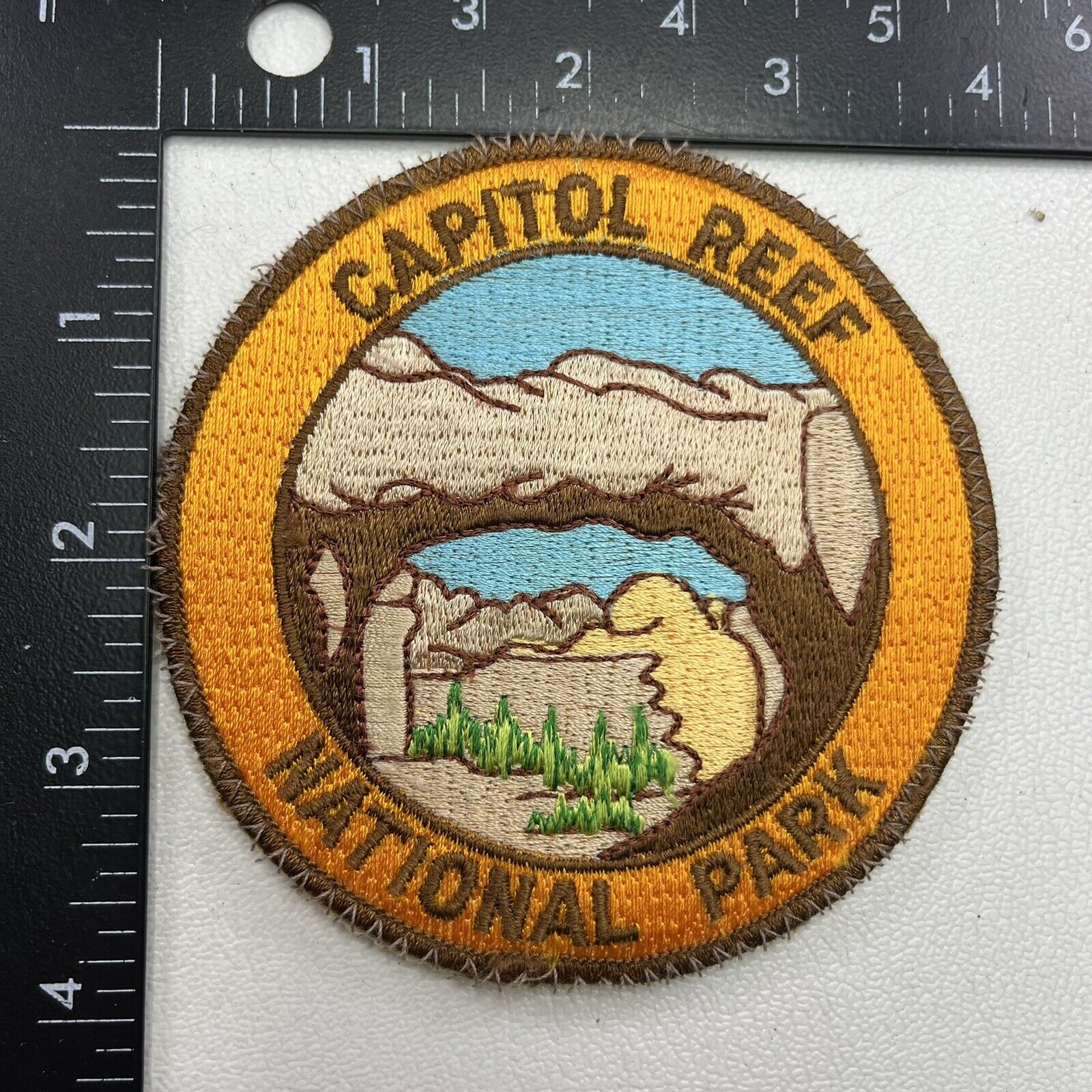 Vtg Utah CAPITOL REEF NATIONAL PARK Patch (Rock Formation)  361J