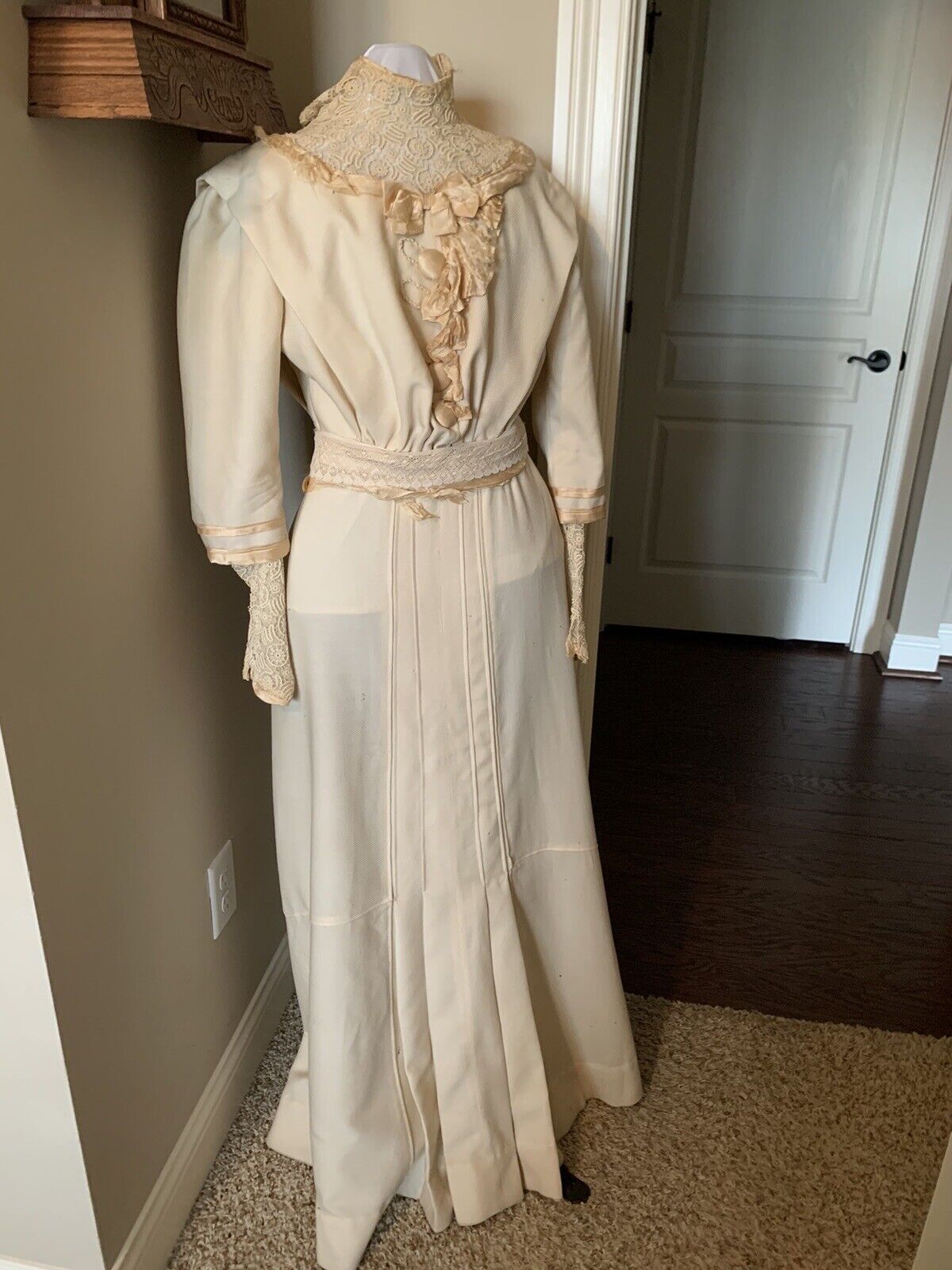 VINTAGE antique dress from probably the 30s.  Complete with hat and shoes