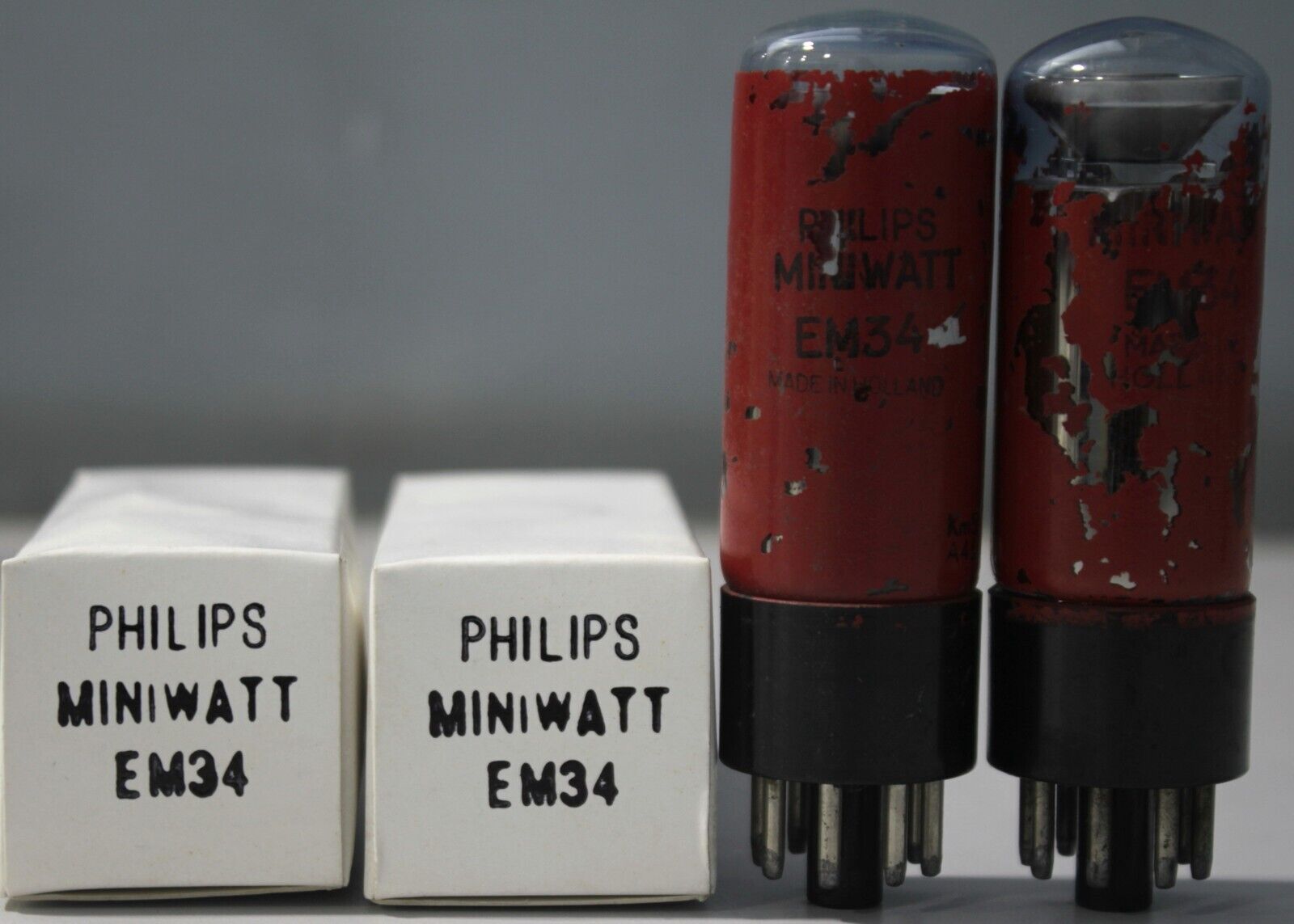 2pcs PHILIPS MINIWATT EM34 MAGIC EYE Made in Holland (Code - Km5  A41)