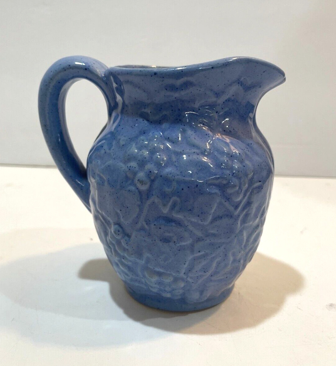 VTG Uhl Pottery  Stoneware Grapes & Leaves blue glaze 184 milk pitcher 4 1/2\