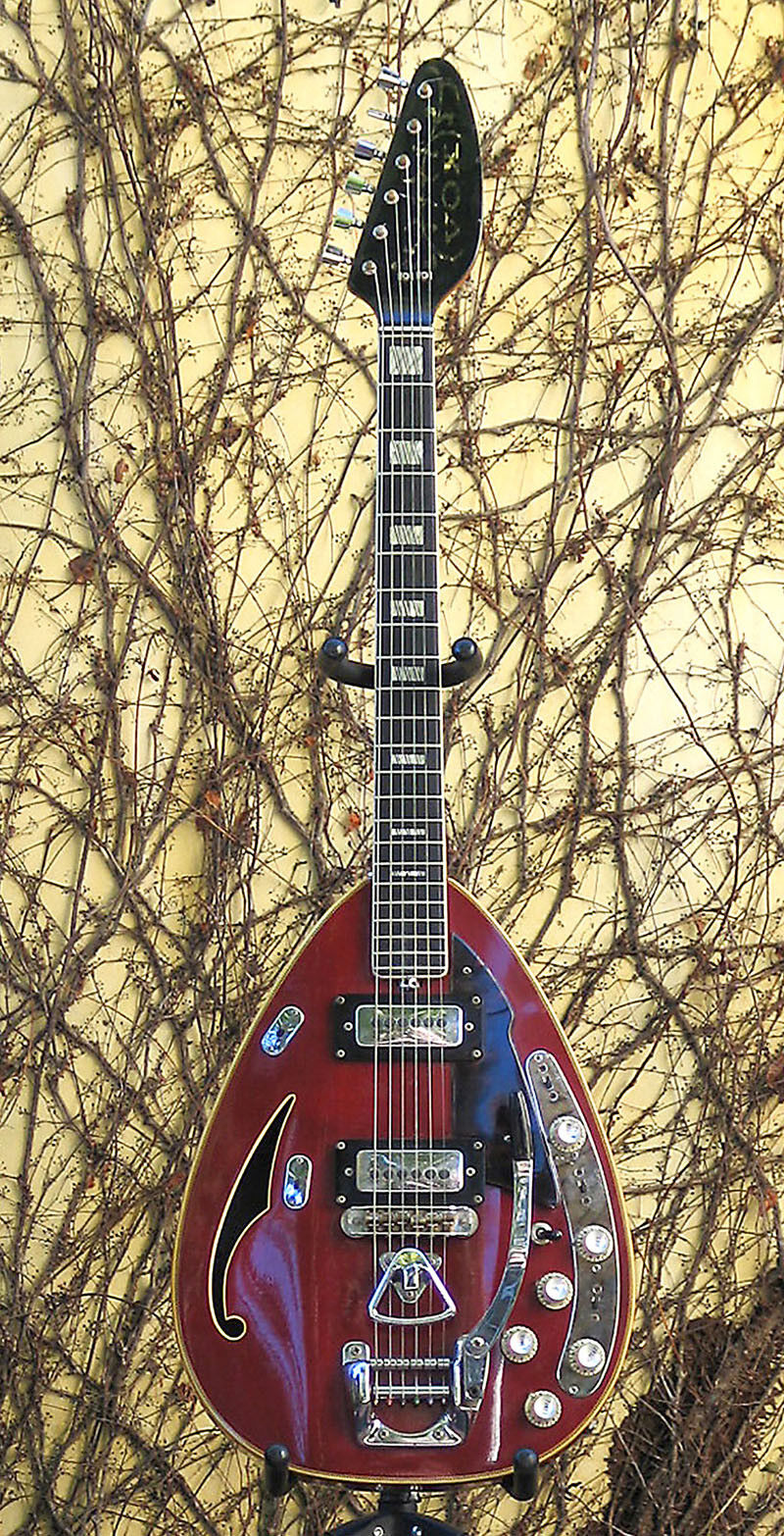Vox Starstream VI Guitar 1967 Color Photo by P. Tarlow