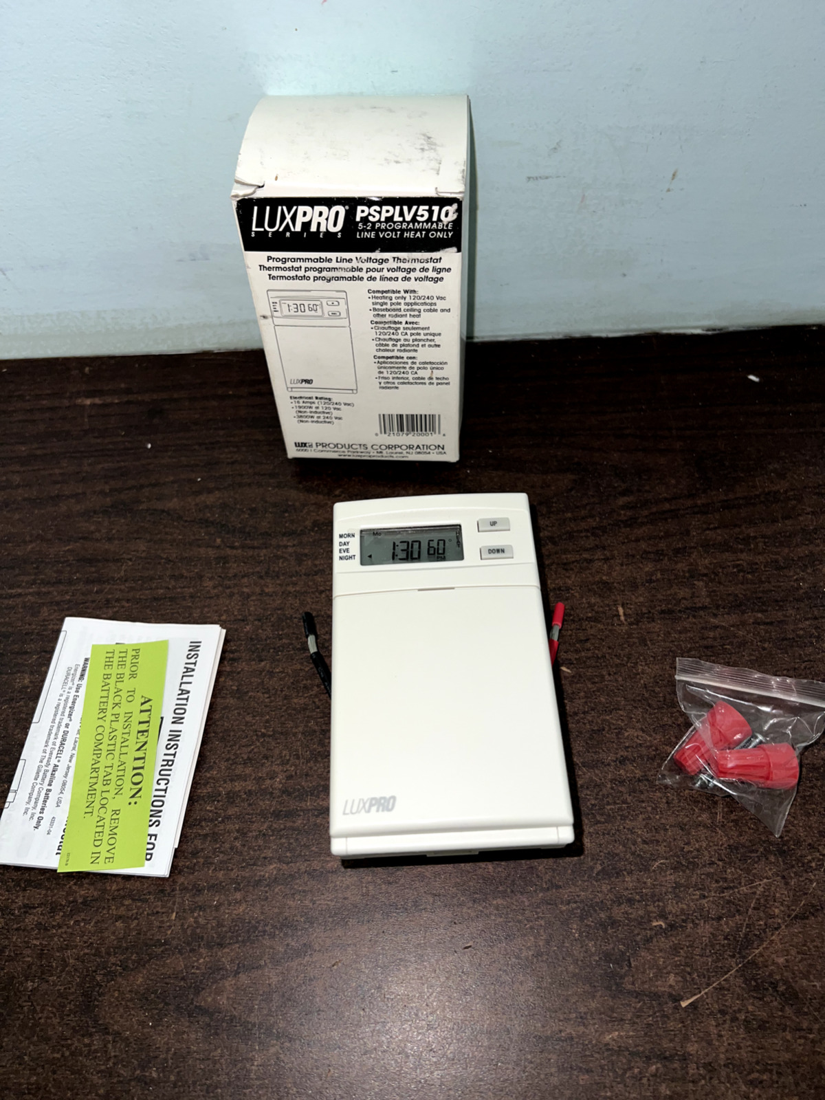 NEW LUXPRO PSPLV510 PROGRAMMABLE LINE VOLTAGE THERMOSTAT HEAT ONLY B300