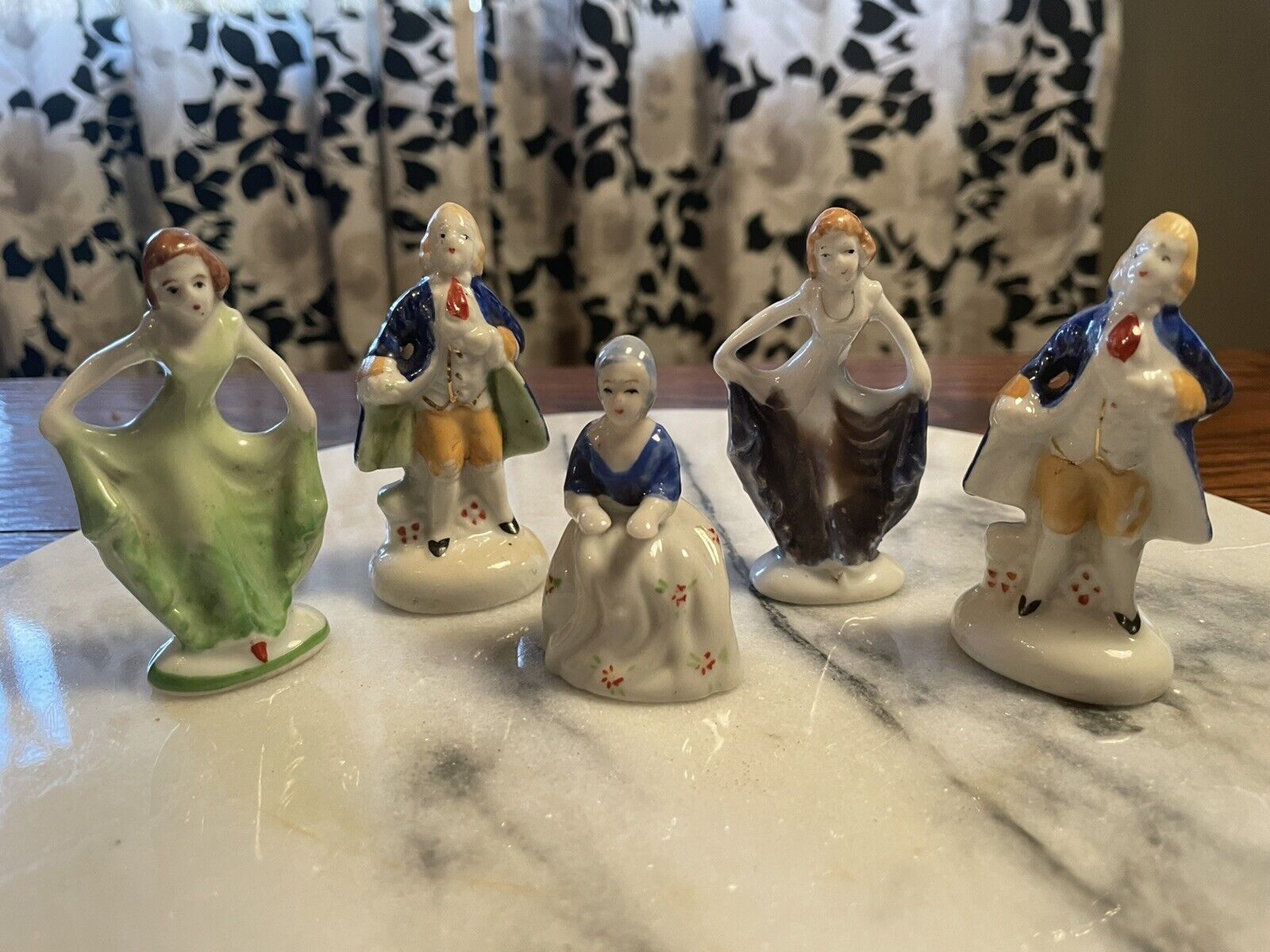 Vintage Made in Occupied Japan Lot 5 Ceramic Victorian Colonial Figurines w/Box