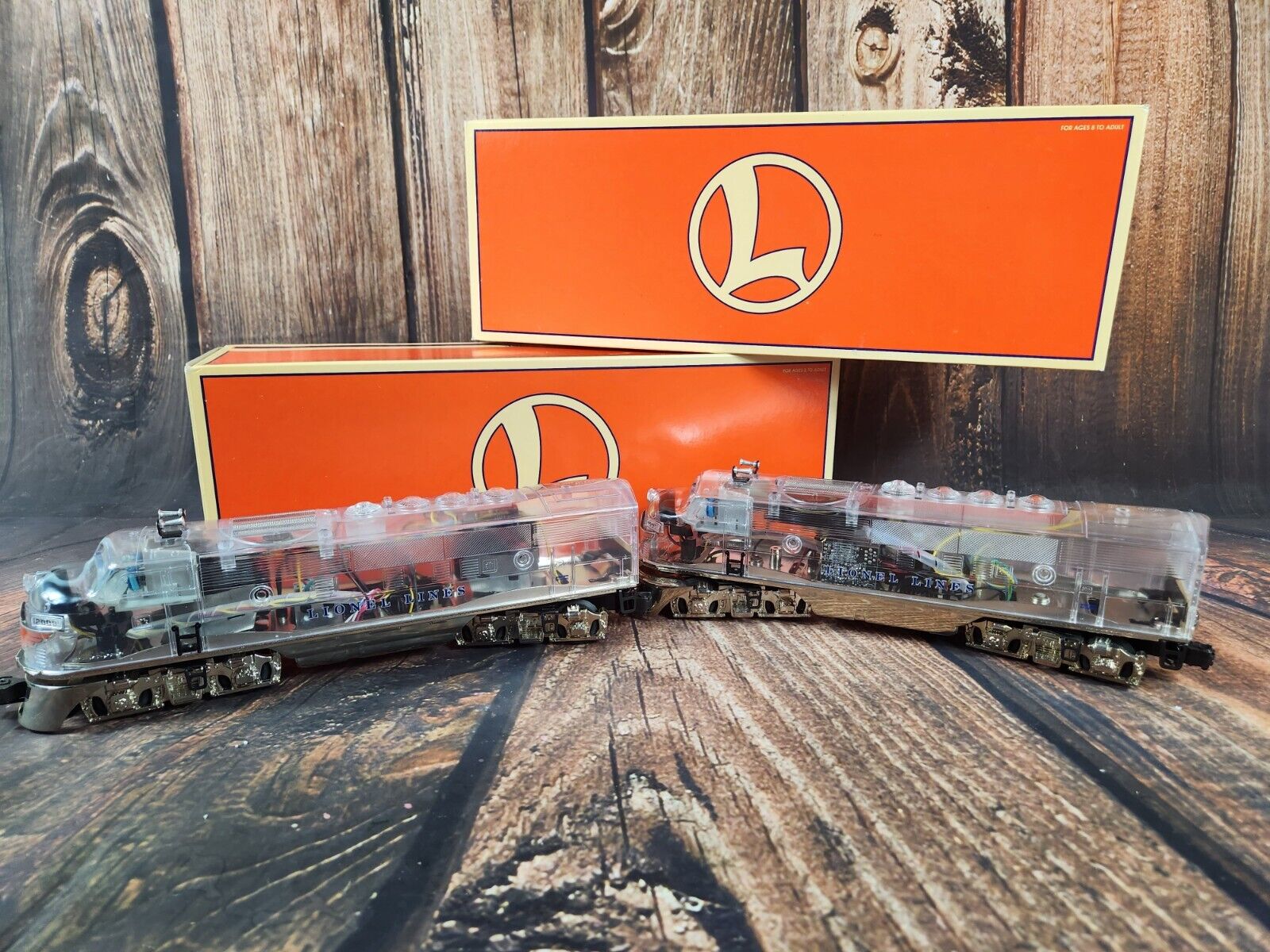 Lionel Lines Clear Cab F-3 AA 6-38151 & 6-38152 L/N Condition Excellent