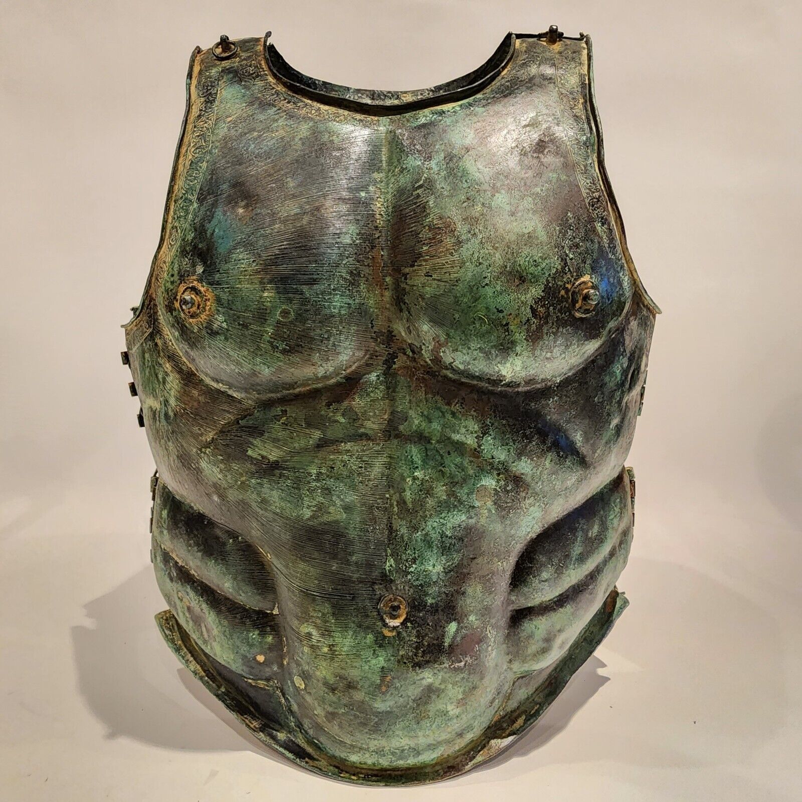 A MUSEUM QUALITY SPECTACULAR GREEK BRONZE MUSCLE CUIRASS BODY ARMOR)