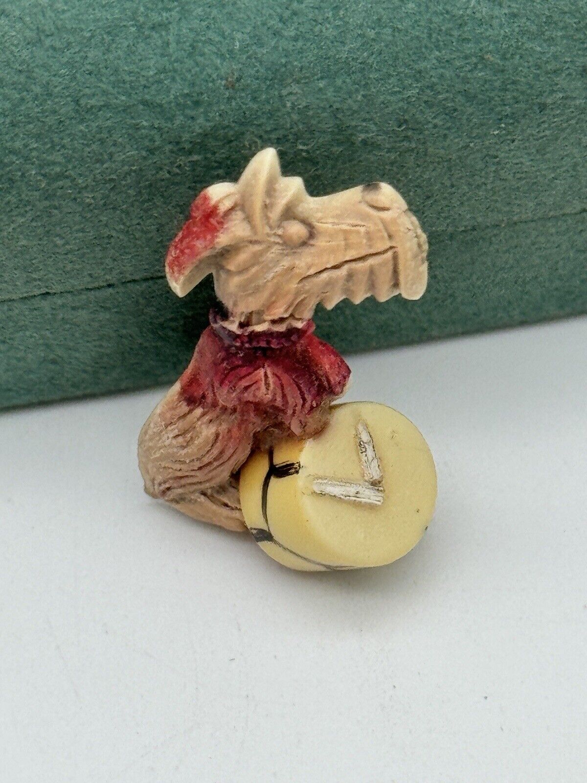 Vintage 1920-30s Carved Celluloid Scotty Dog With Drums Pin RARE
