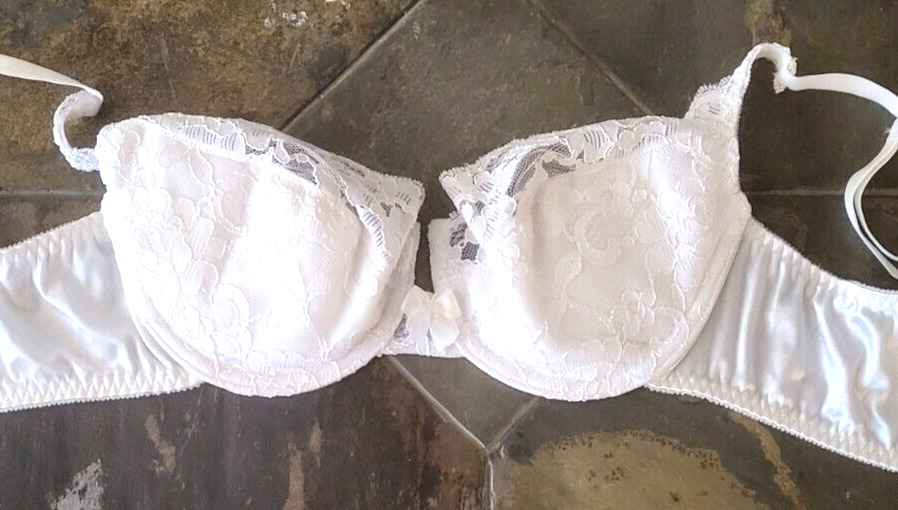 36C VTG Victoria\'s Secret Padded Full Coverage Underwire Bra with Removable Pads
