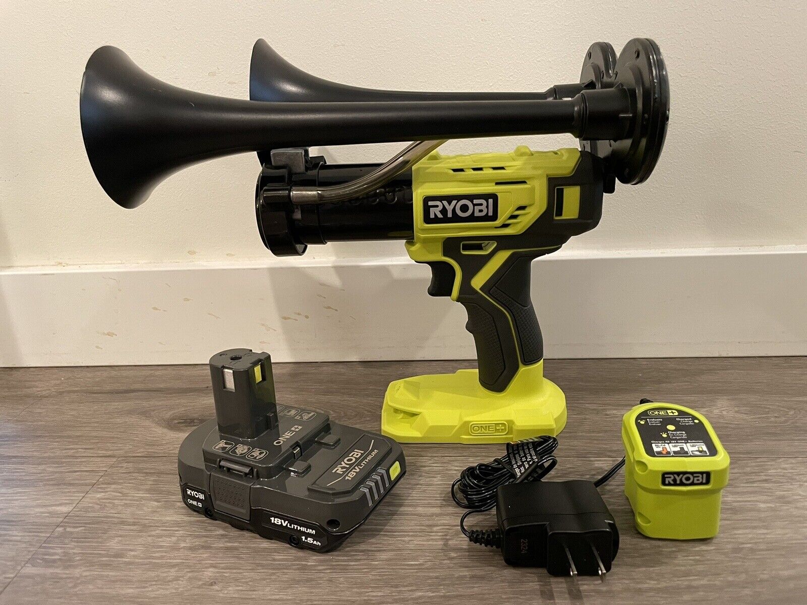 Ryobi Train Horn- Compressor Driven- NEW- POWER HORNS ® -With Authentic Battery