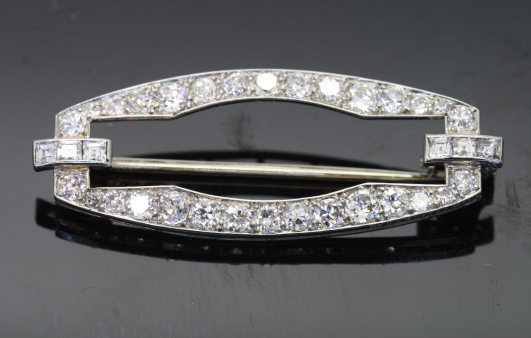Classic Late-Century Style 2.05CT Cubic Zirconia Handmade Pretty French Brooch