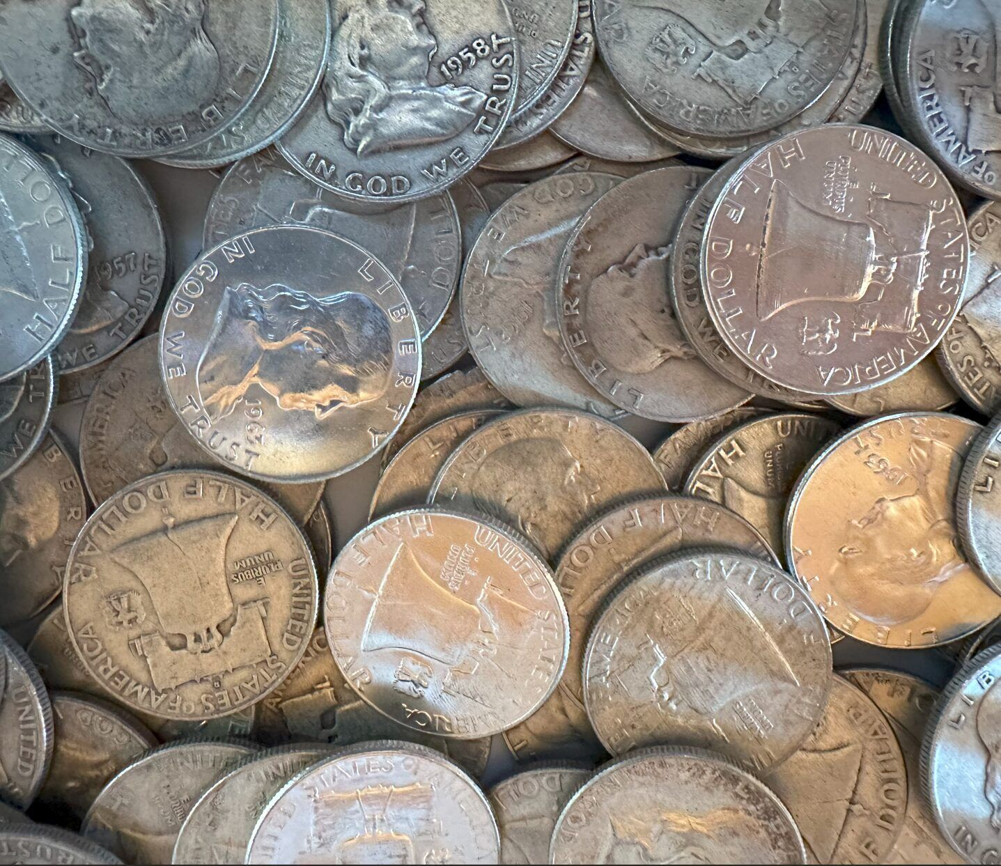 Lot of (10) 50c Franklin half dollars 90% silver  5$ FV