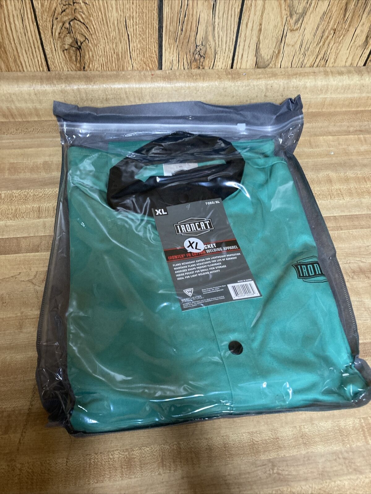 West Chester 7050/XL Ironcat® Welding Jacket Size XL Green New