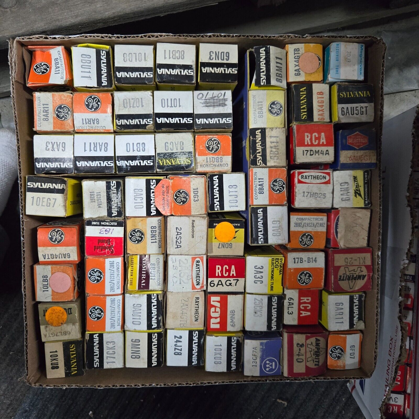 Tray Lot approx  64 mixed NOS tubes