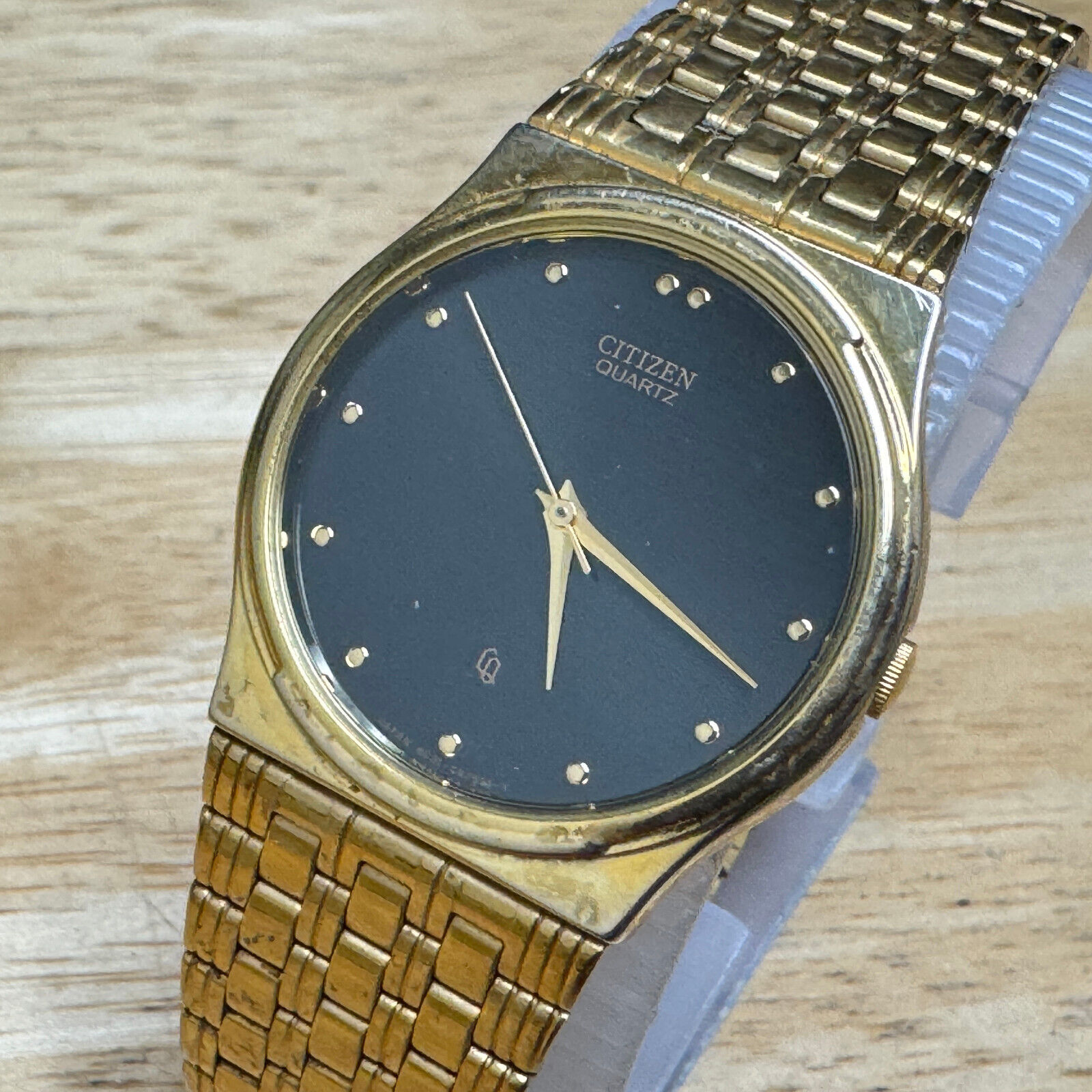Vintage Citizen Quartz Watch 6031-G04118 Men Gold Tone Black Analog New Battery