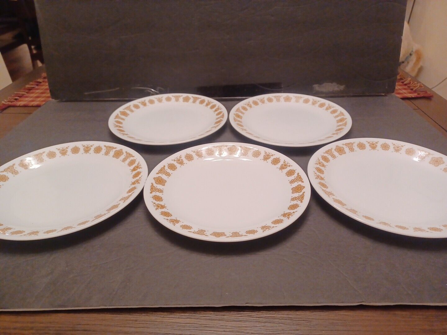 VTG Corelle Corning Ware Butterfly Gold 8.5 in Luncheon Replacement Plates (5)