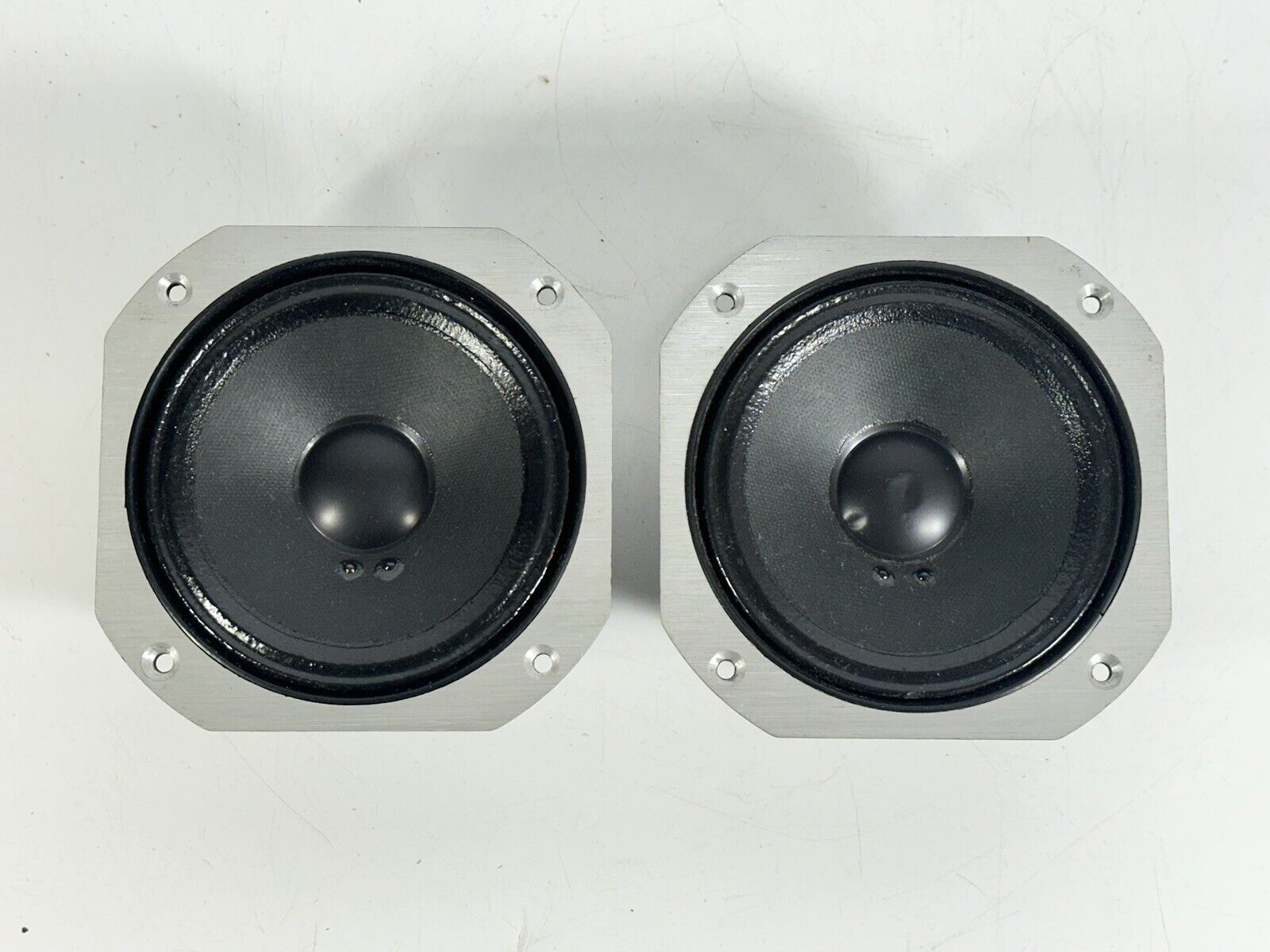 Vintage JBL LE5-8 ~ 5in. Mid-Range 8 Ohms Speakers ~ Pair ~ WORKING