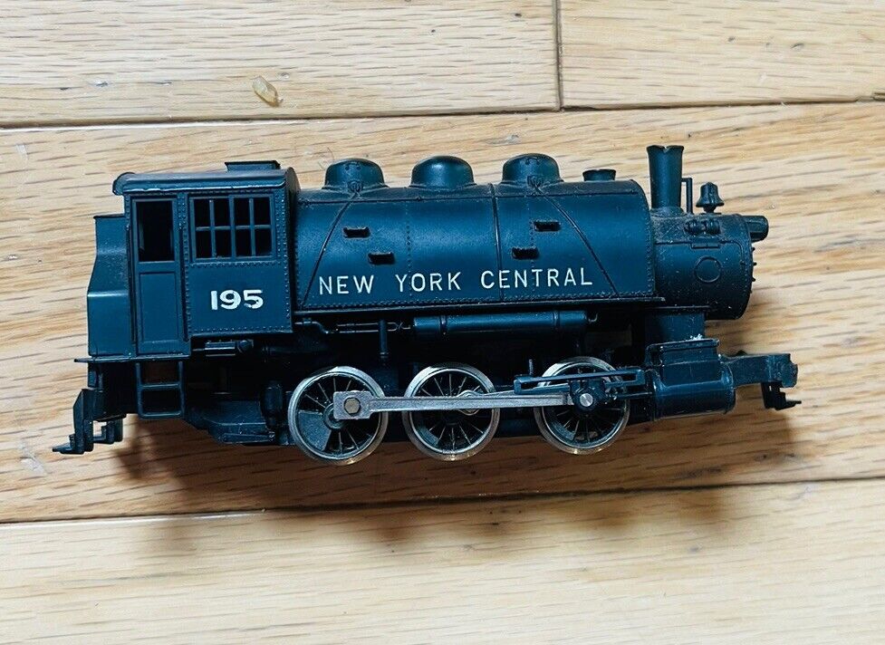 Rivarossi HO 0-6-0 New York Central 195 Steam Engine