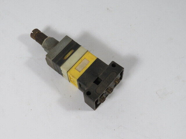 Crouzet 81-502-160 Adjustable Pressure Switch 30-120 PSI  USED