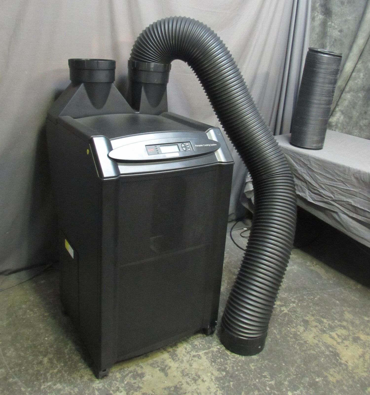 APC NetworkAIR 4000 Server/Clean Room/Portable Air Conditioning Unit
