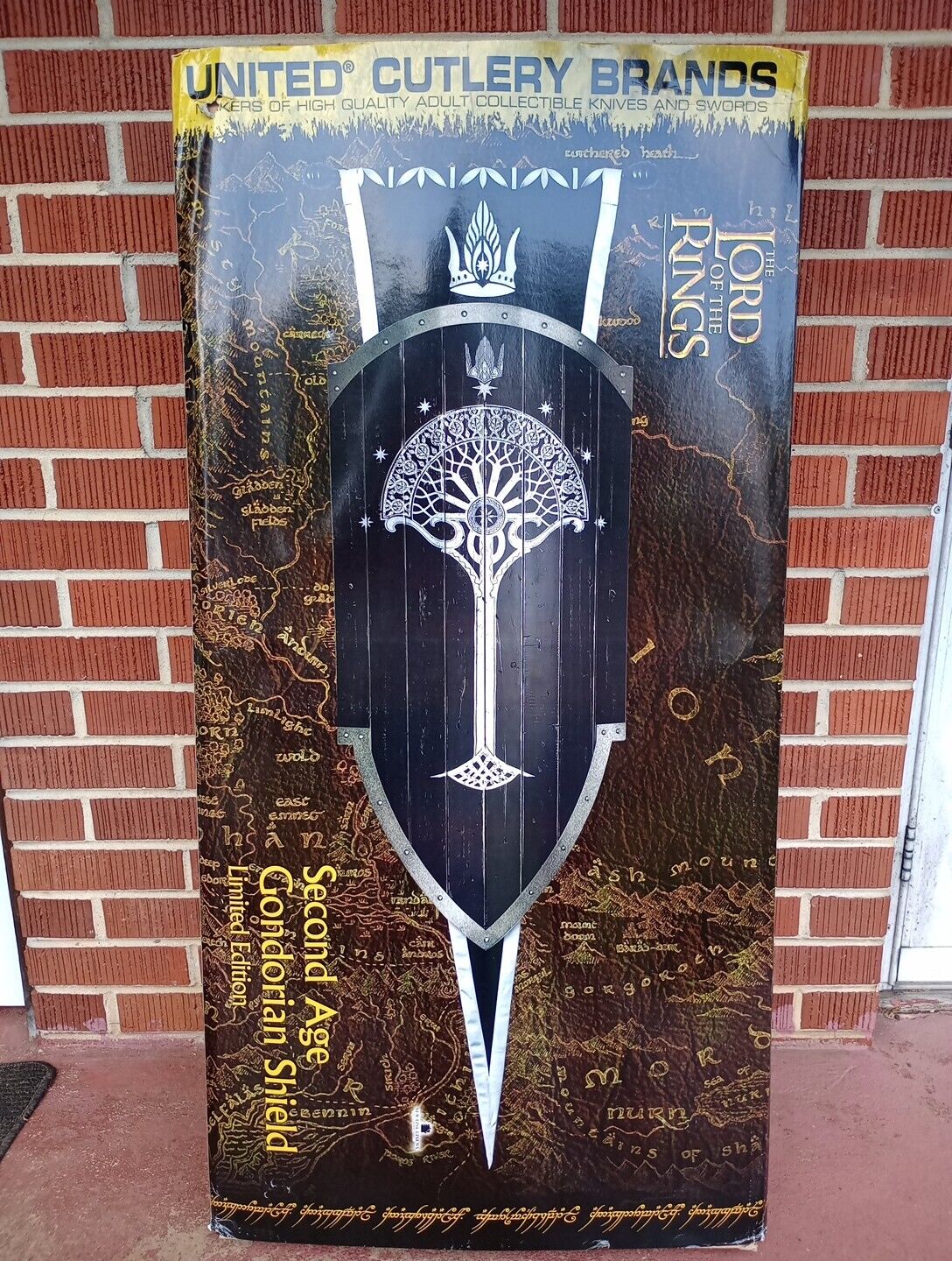 United Cutlery Lord of the Rings Second Age Gondorian War Shield UC1454 SEE DESC