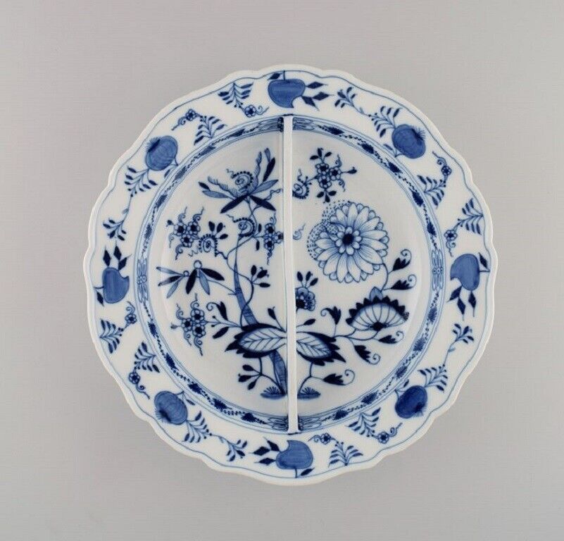 Large antique Meissen Blue Onion bowl with room divider in porcelain.