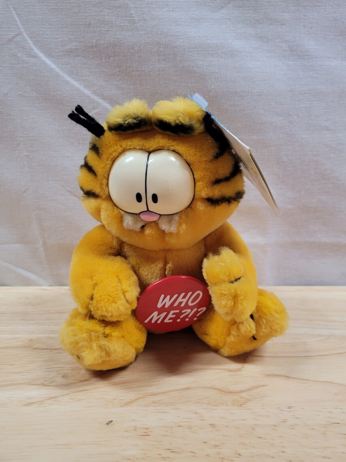Dakin Garfield Button Plush Orange Cat Cartoon Vintage Stuffed Doll WHO ME Tags