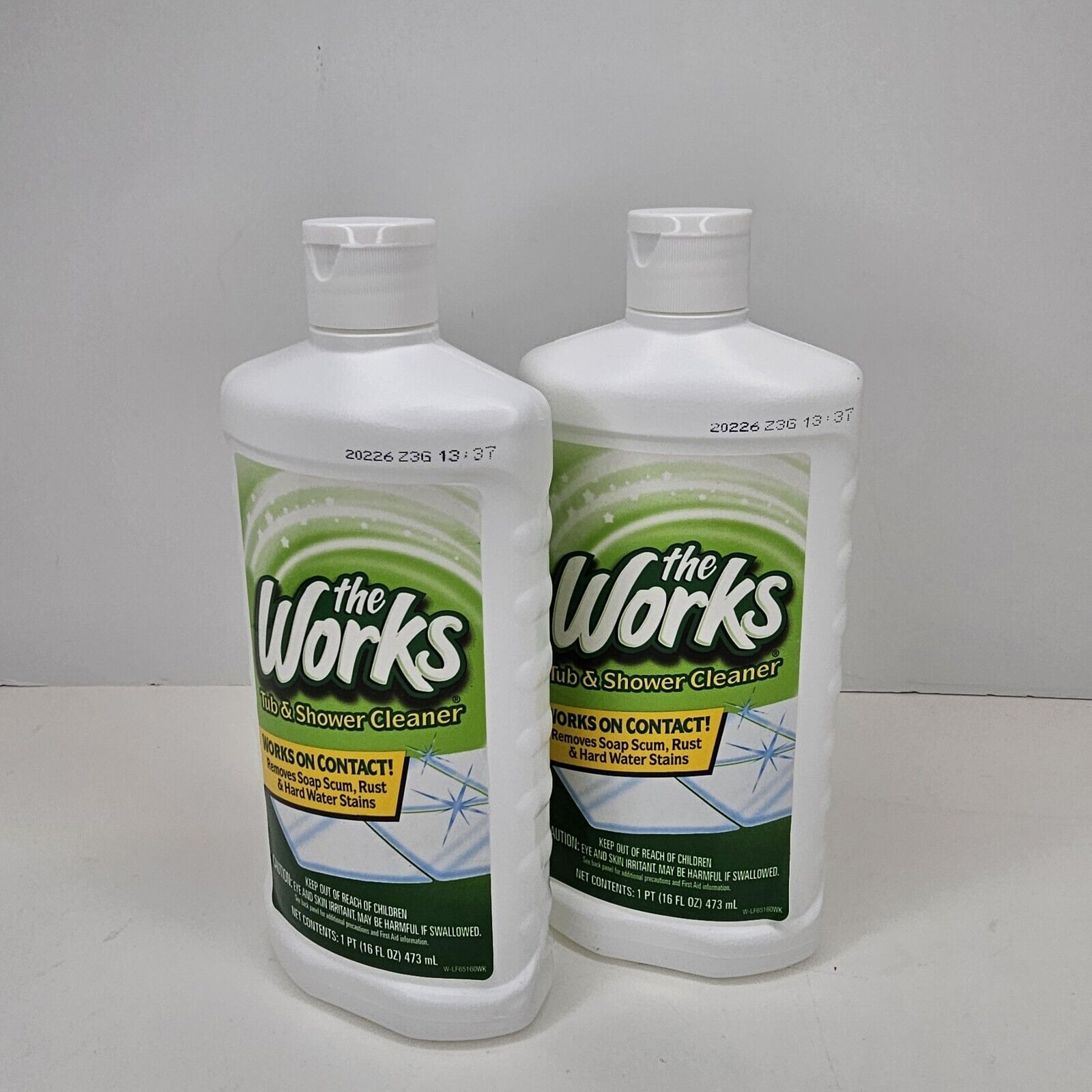 The Works Original Green Bottle, Tub And Shower Cleaner 2 Pack 16 oz each