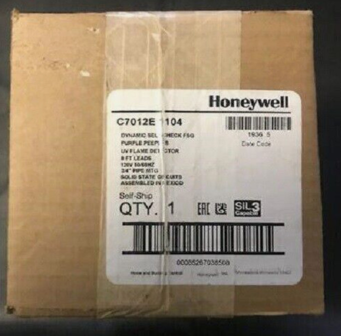 C7012E1104 Honeywell Burner Detector Expedited Shipping C7012E1104 New
