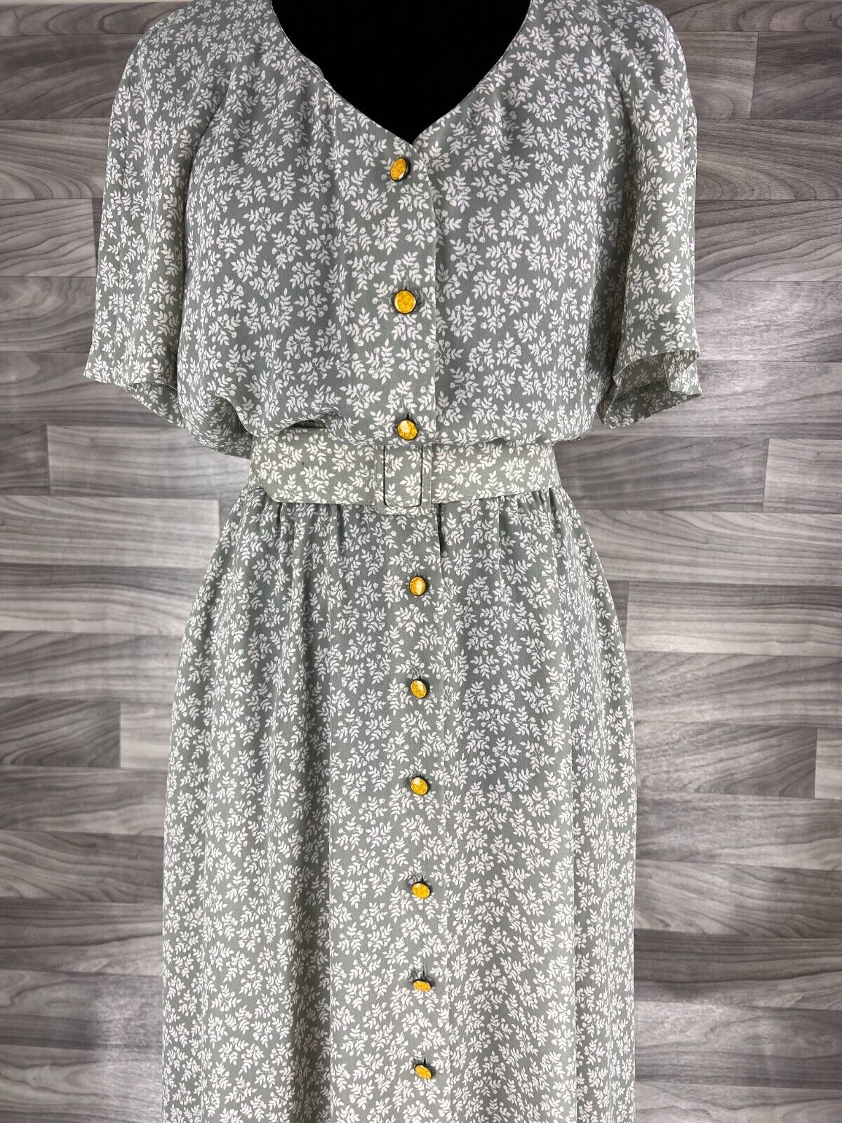 Vintage Chaus Womens Dress Green 12 Floral Buttons Belted 90s