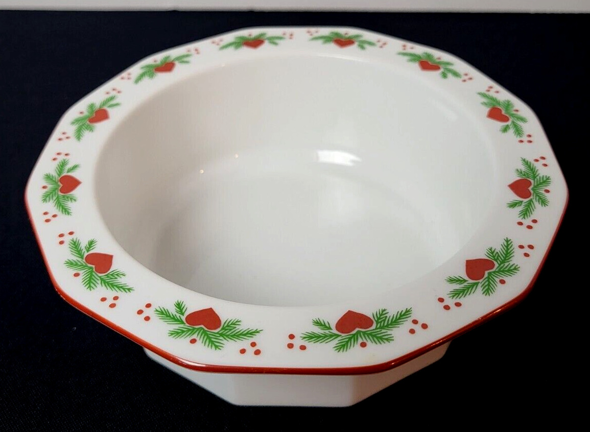 PORSGRUND NORWAY HEARTS & PINES RIMMED MULTISIDED SOUP CEREAL BOWL 6\