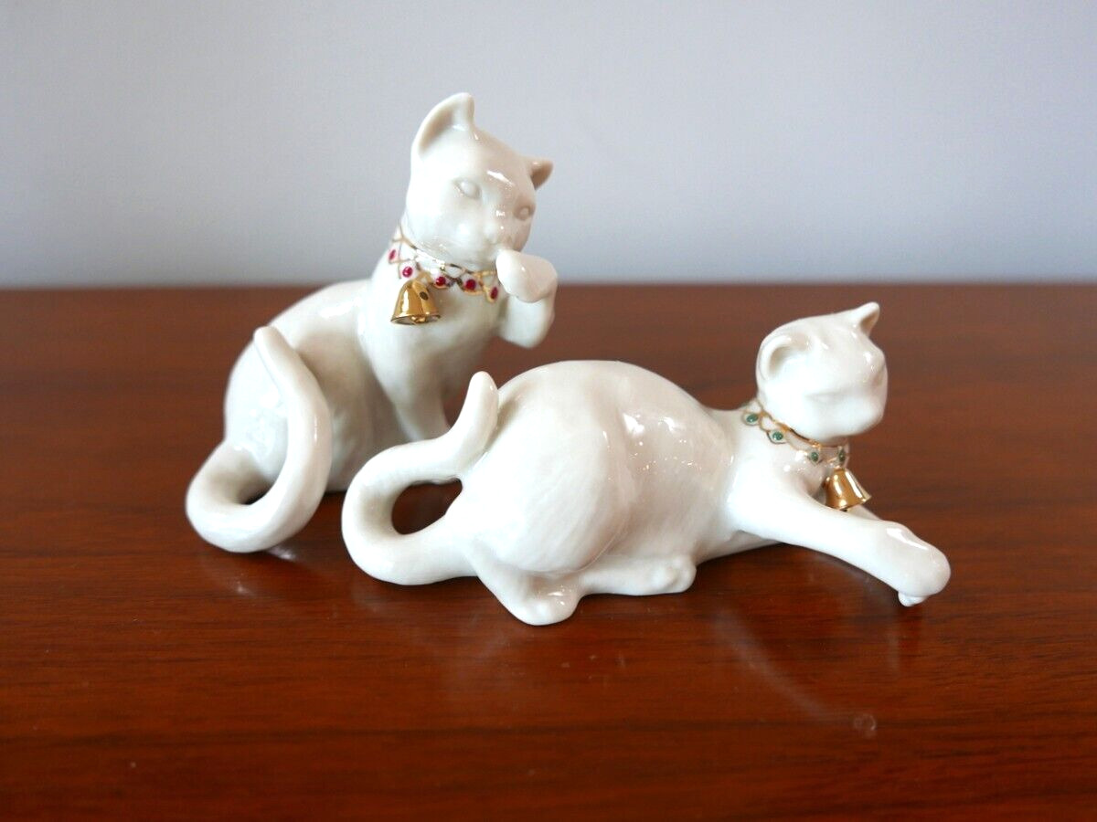 Adorable Pair of Mann Porcelain Cats Kittens Figurines with Gold Collars & Bells