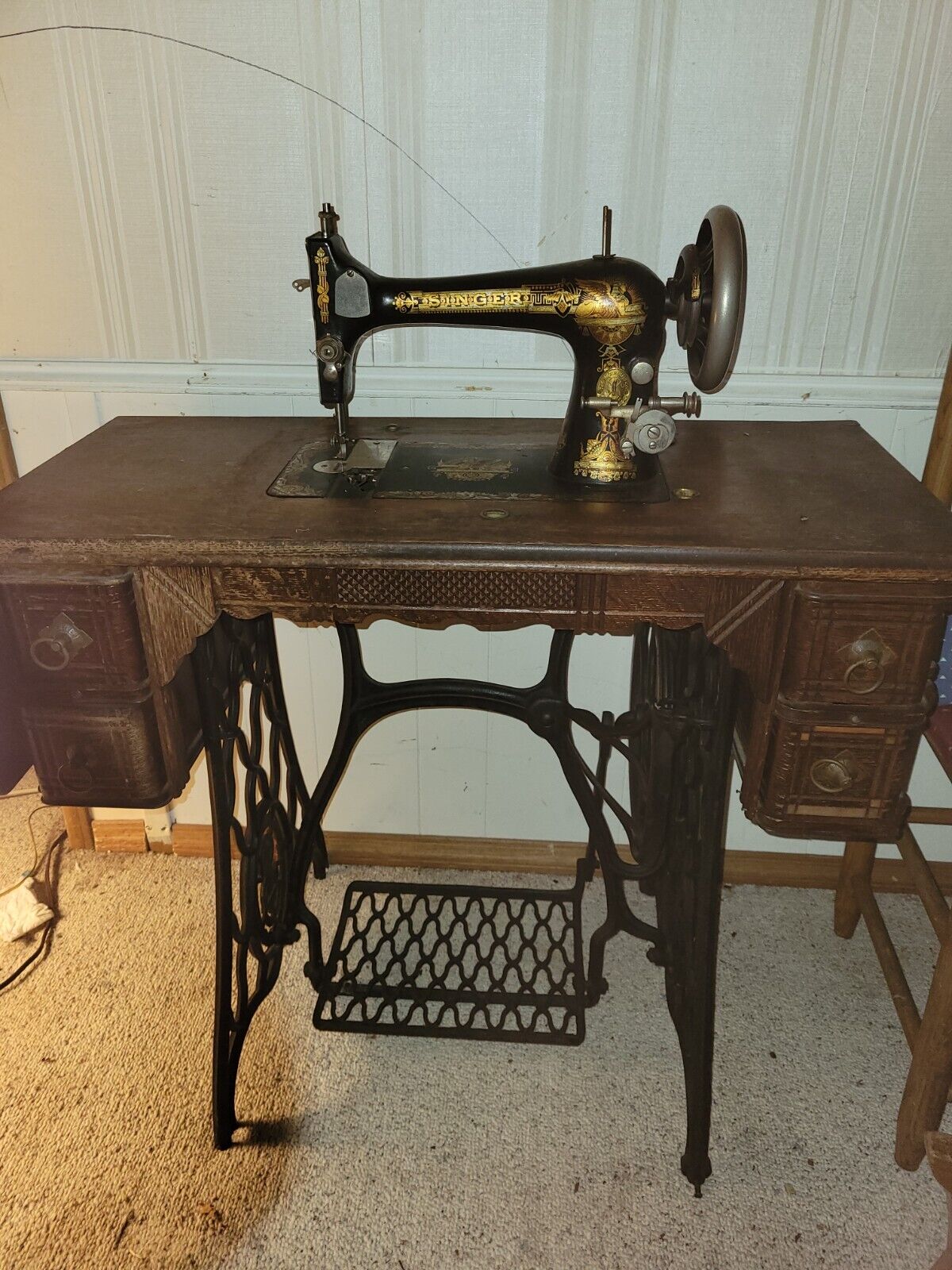Antique Vintage 1893 Singer Sewing Machine With Foot Treadle &...