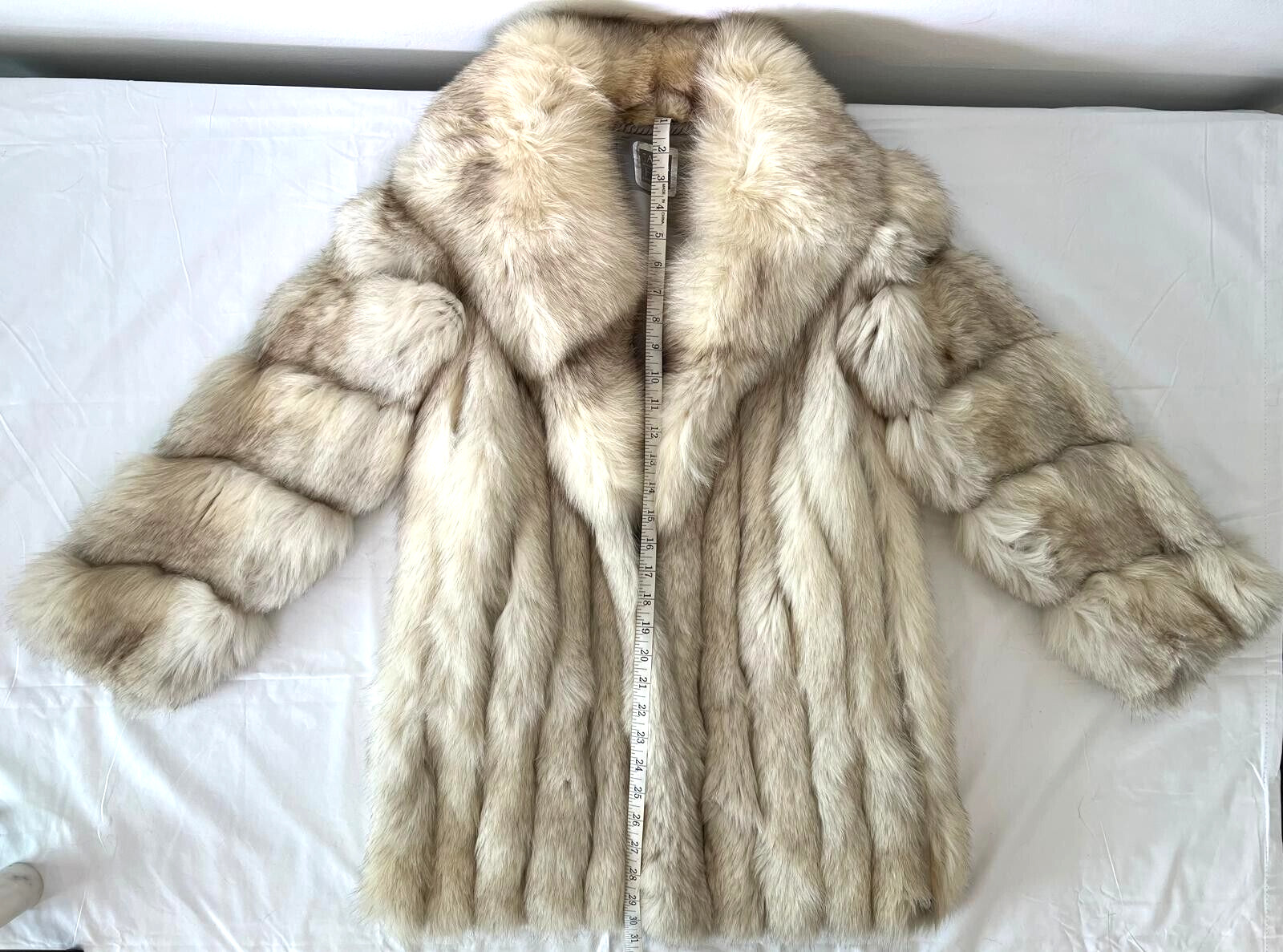 Vintage 1980’s Saga Fox Coat Size 8 Blue Fox Fur Jacket w Pockets Real Fur